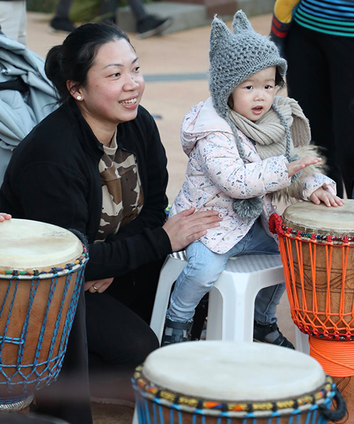 in_the_groove_festival_mother_daughter in_the_groove_education_festival_offgrid_2